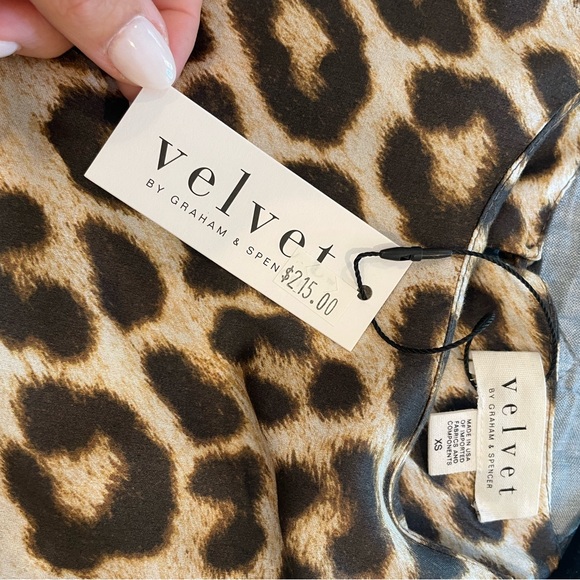 Velvet by Graham and Spencer leopard print dress - Picture 7 of 7